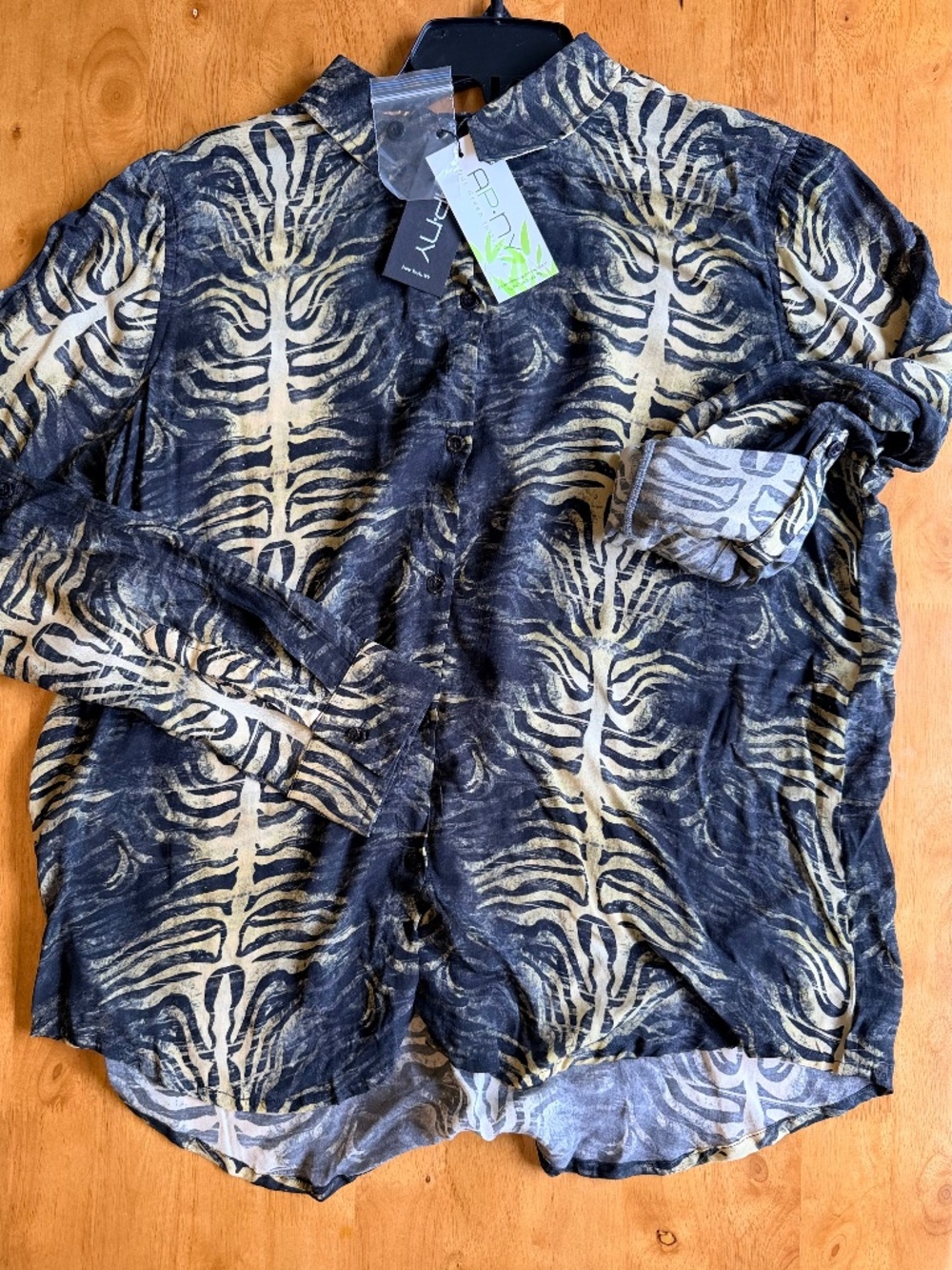 APNY New York Tiger Stripe Cupro Viscose Button Down Blouse Black Tan Large NWT